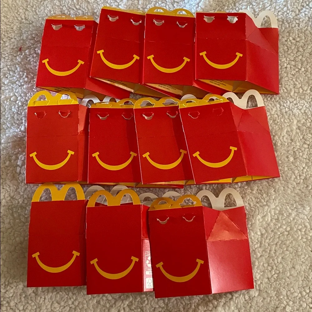 lil McDonald’s 11 mini happy meal boxes , boxes only ¥